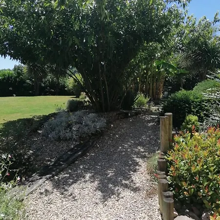 Bed & Breakfast Domaine Des Deux Rivieres *