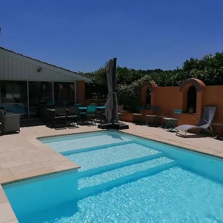 Domaine Des Deux Rivieres *